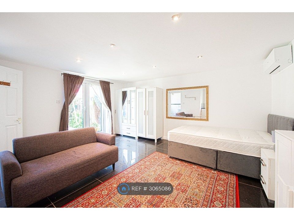 Property photo 3 of 9