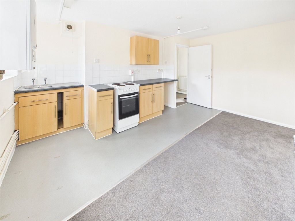 Property photo 3 of 6 Picture No. 02