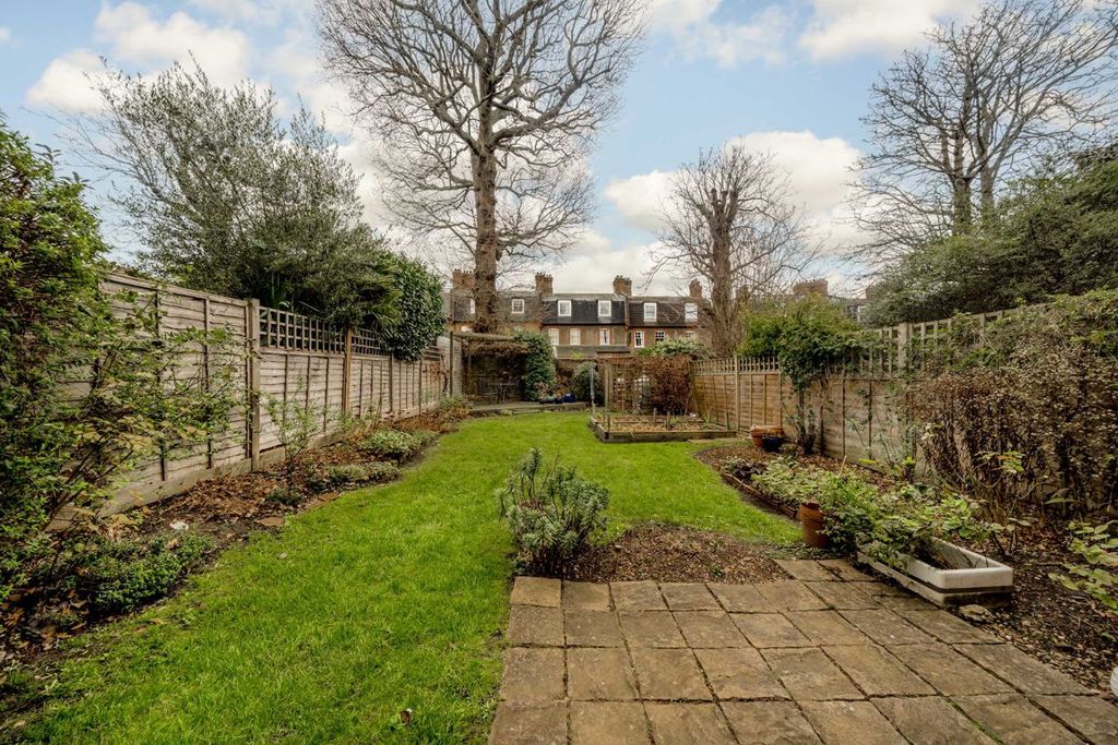 Property photo 3 of 5