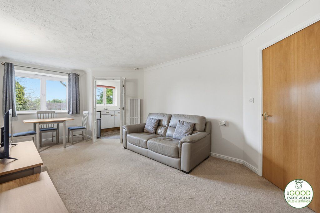 Property photo 2 of 14