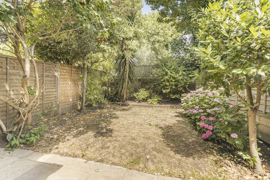 Property photo 3 of 9