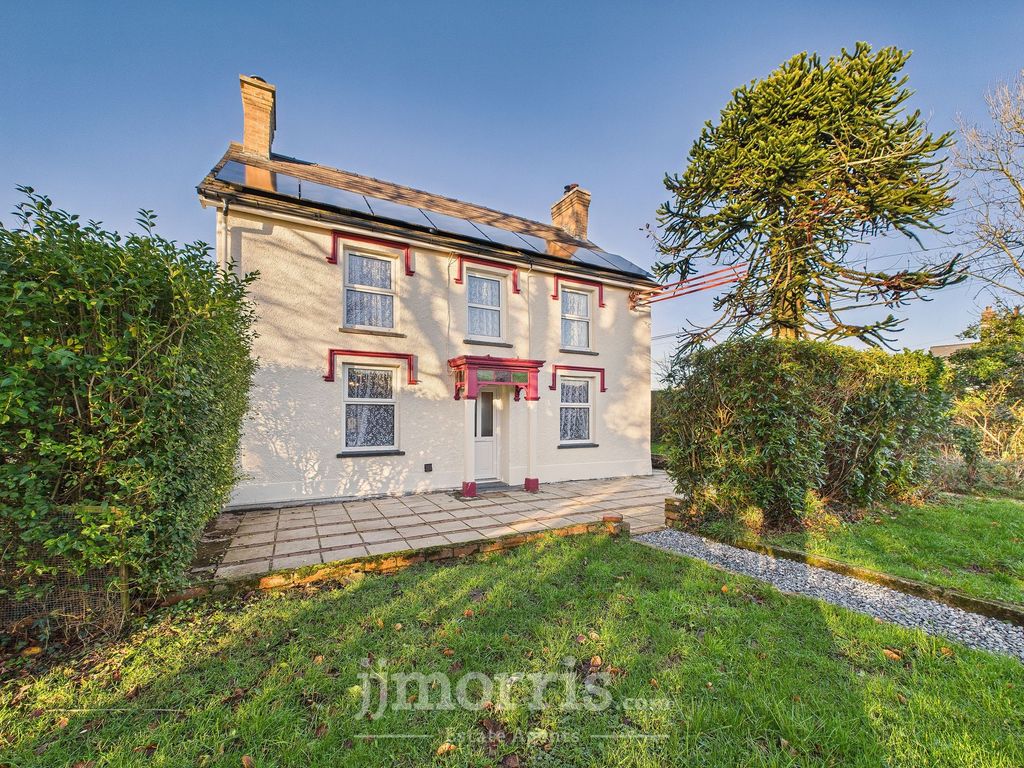 Property photo 1 of 37