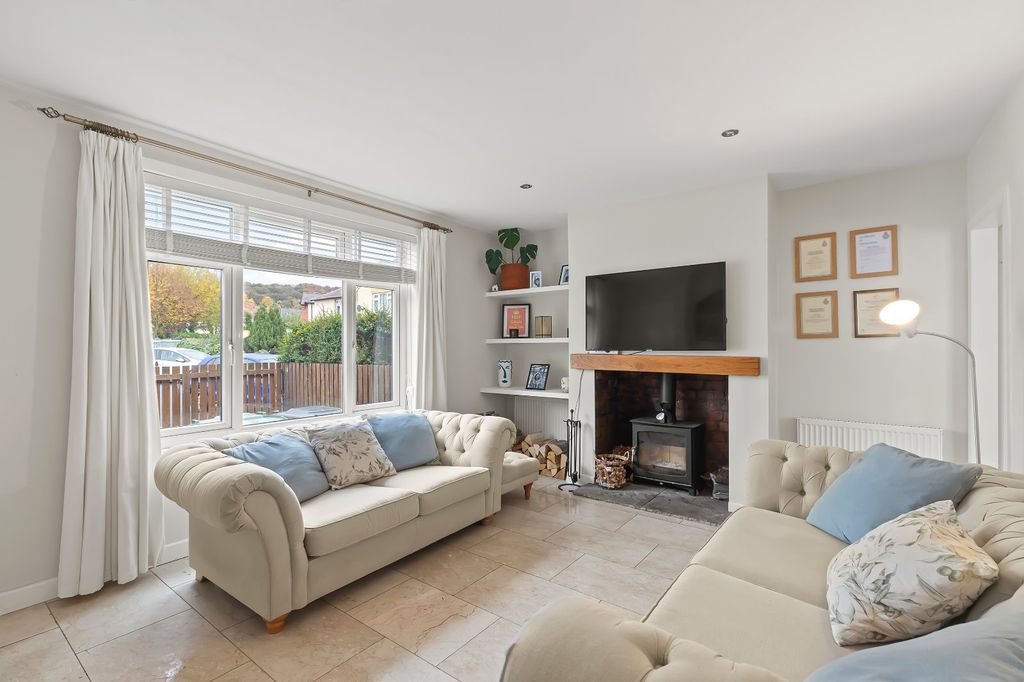 Property photo 3 of 18 Picture 3