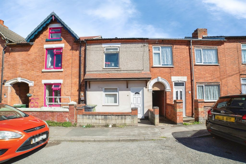Property photo 1 of 18