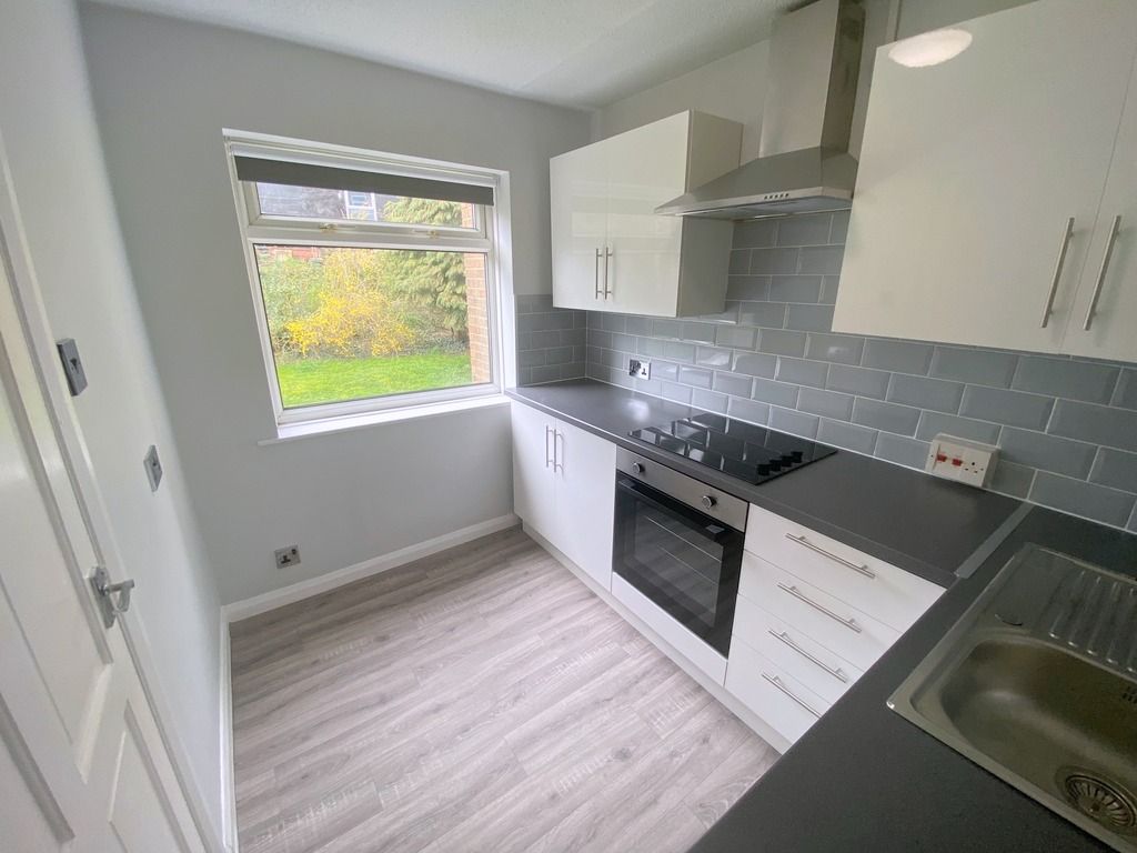 Property photo 1 of 12 Kitchen