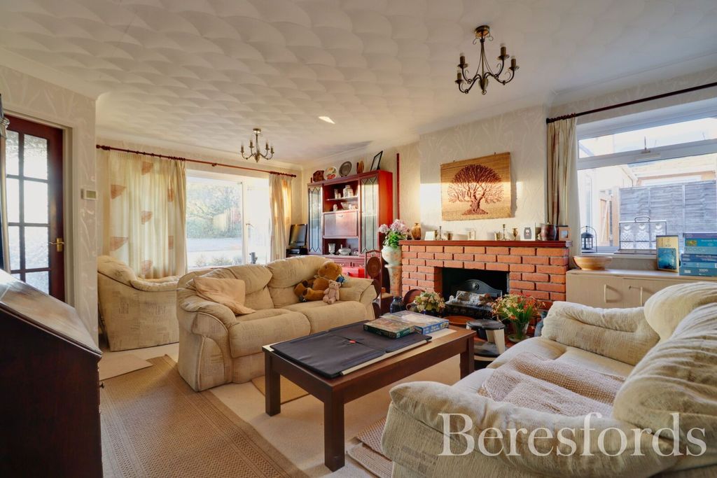 Property photo 2 of 18 Picture 2