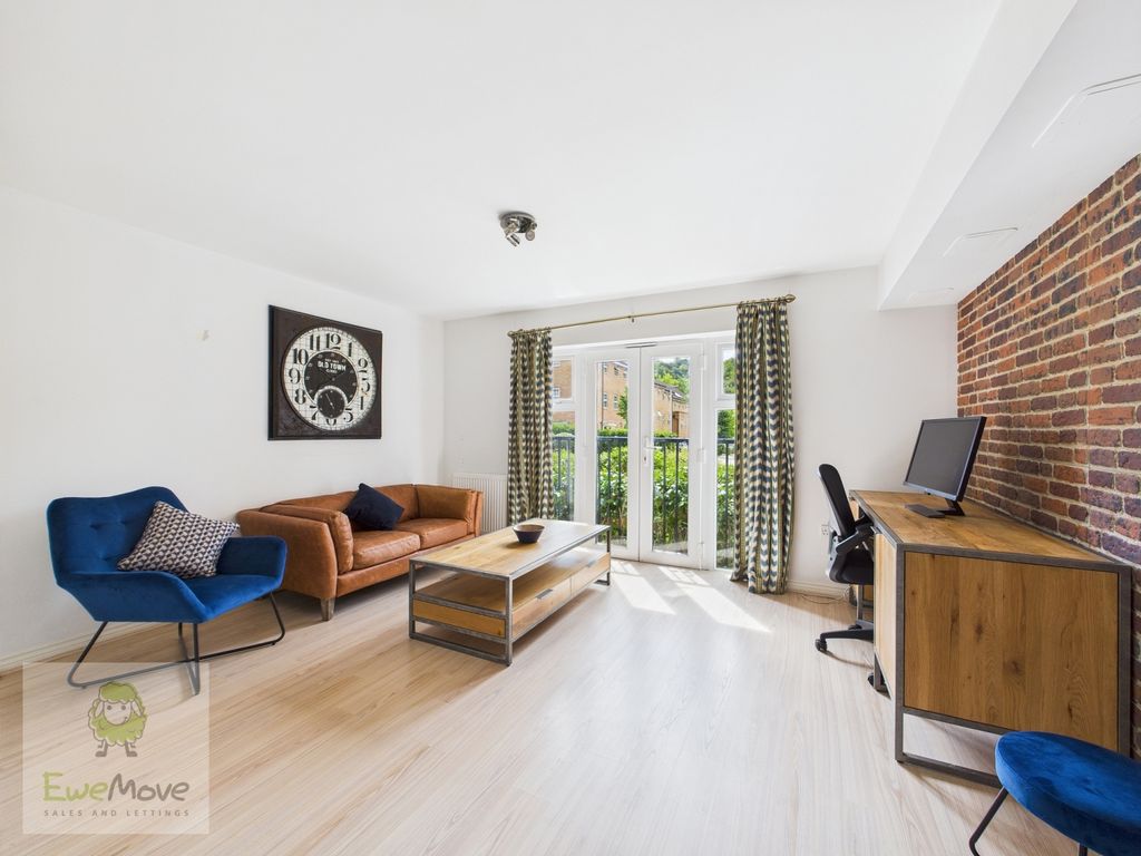 Property photo 1 of 11 Living Dining Room