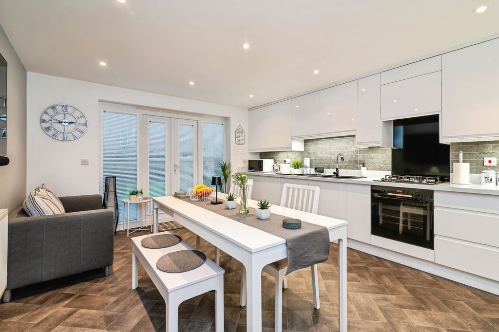 Property photo 2 of 22 Img_9089