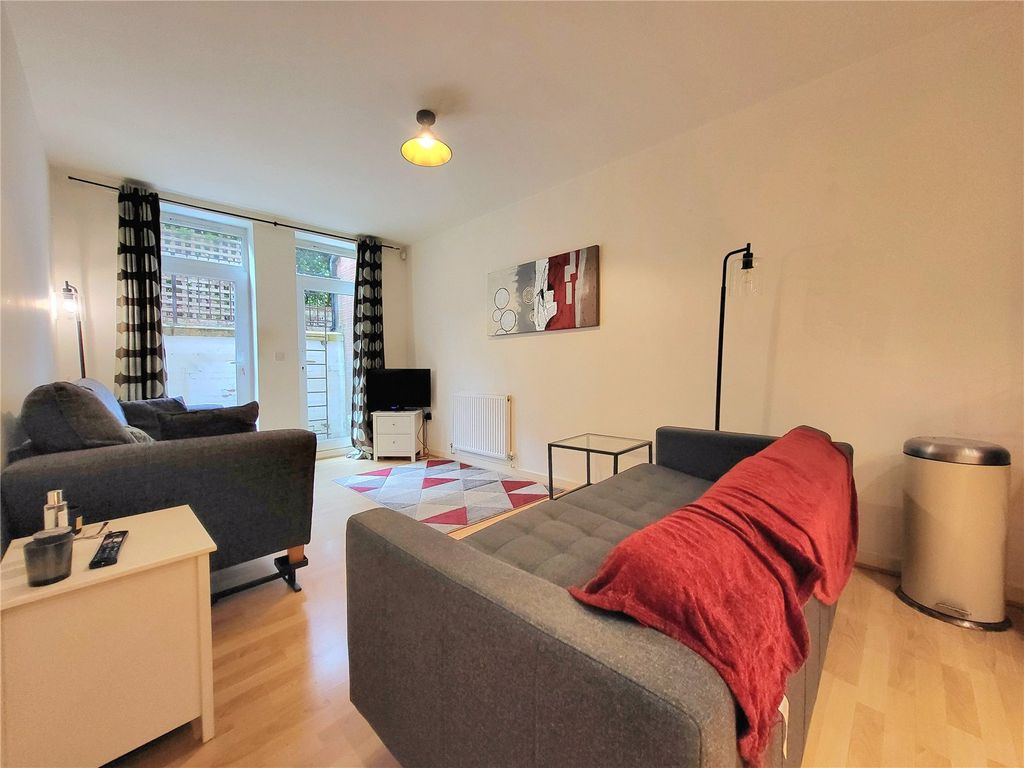 Property photo 2 of 15 Picture No. 02