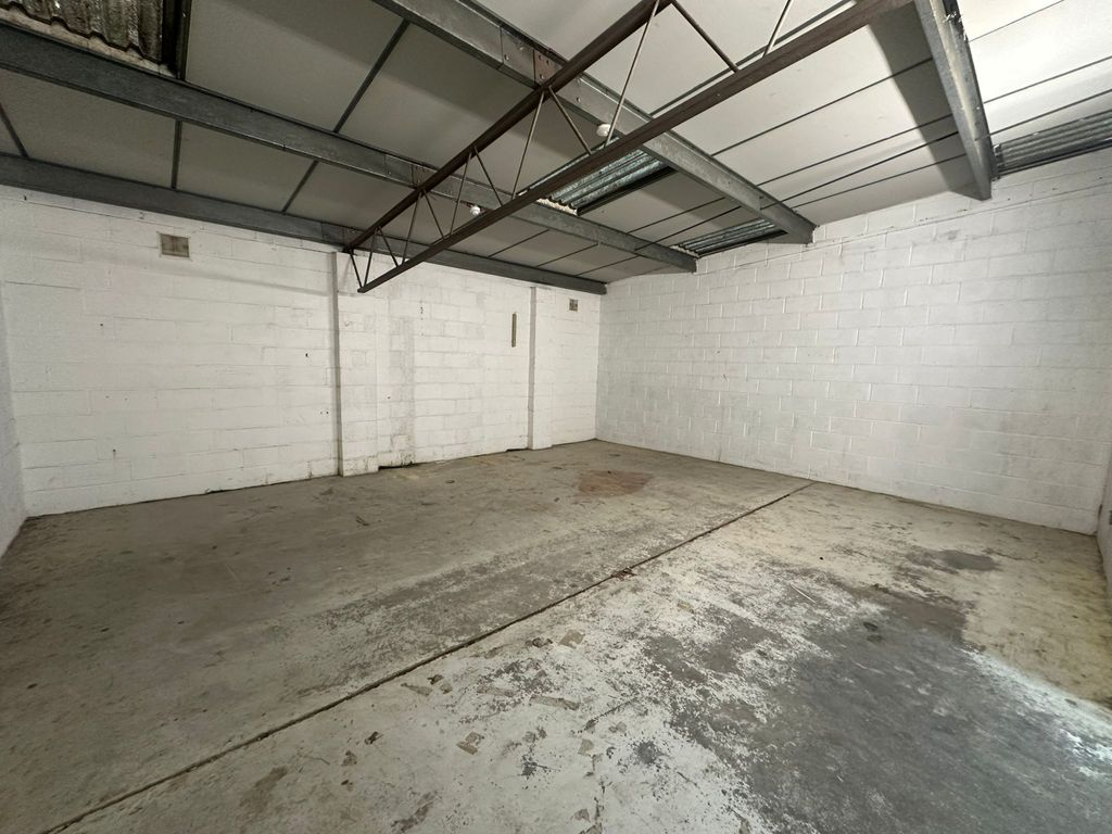 Property photo 3 of 3