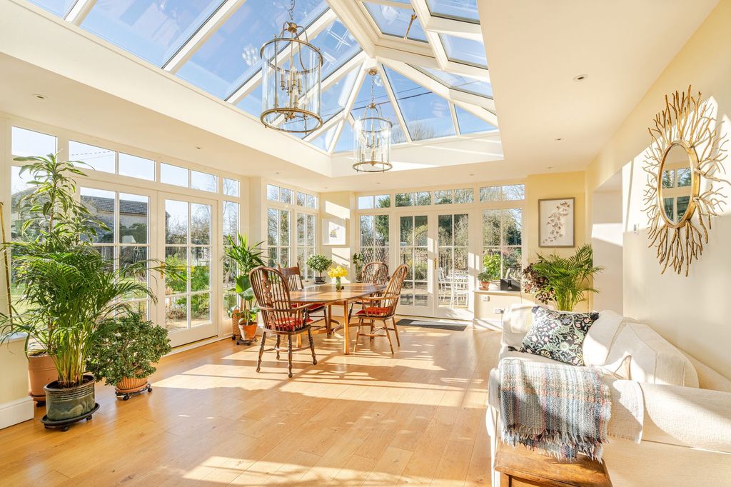 Property photo 2 of 22