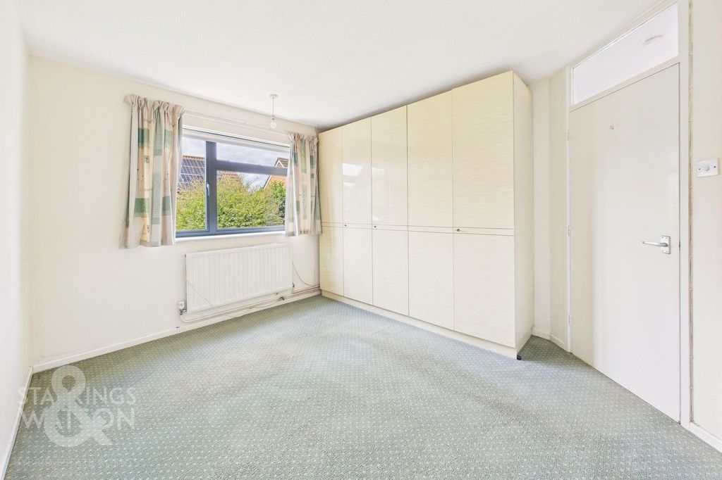 Property photo 3 of 18