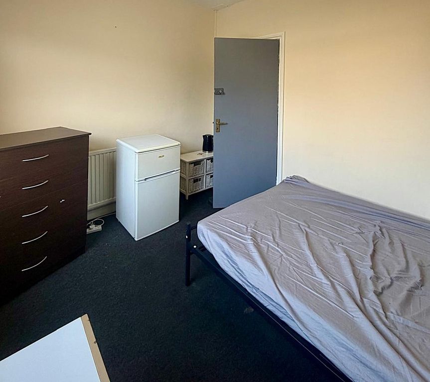 Property photo 1 of 4