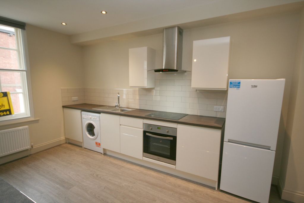 Property photo 2 of 5 Kitchen