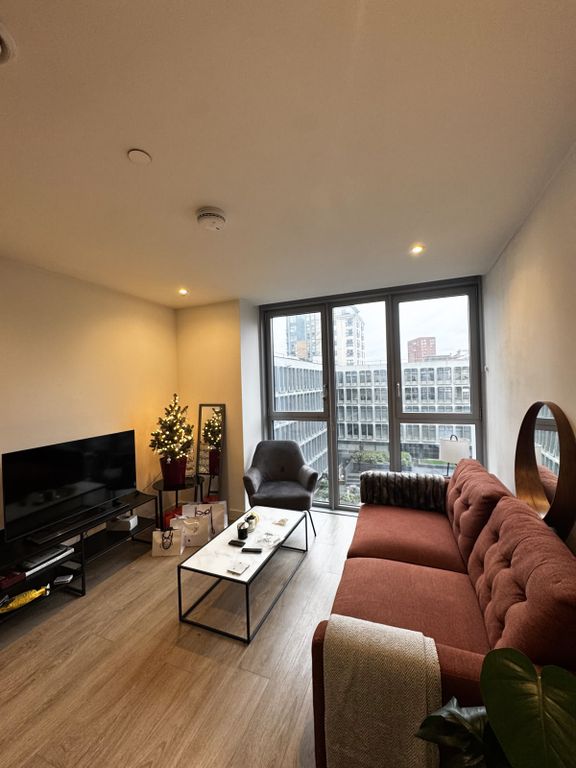 Property photo 3 of 9 091293838393Shffieldimg_7583_Edited.Jpg