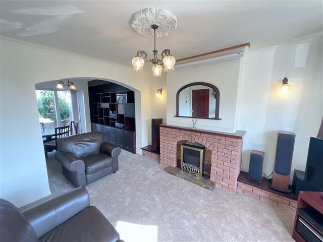 Property photo 3 of 21 Living Room/Diner