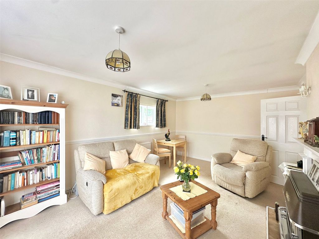 Property photo 2 of 17 Picture No. 19