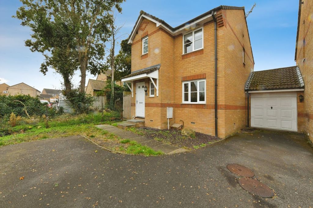 Property photo 1 of 21