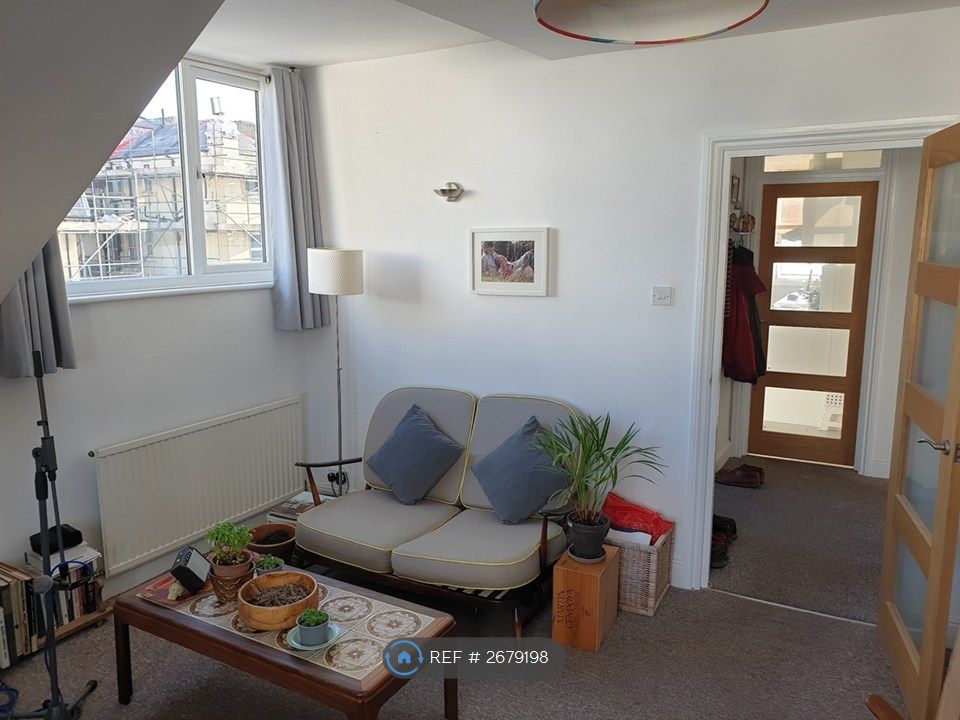 Property photo 3 of 16 Sitting Room 18Ftx14Ft