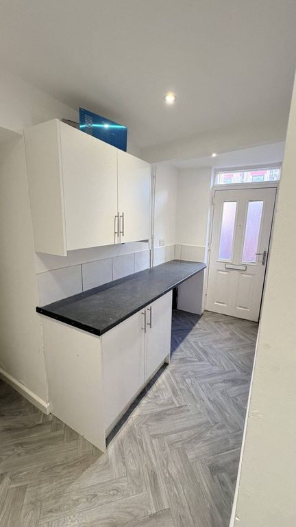 Property photo 3 of 10 Img Min