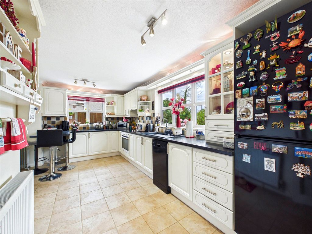 Property photo 3 of 38 Picture No. 20