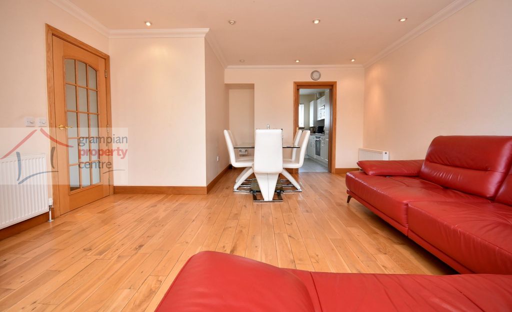 Additional image 4 of 2 bed flat for saleFlat 5 Stotfield Court, Stotfield Road, Lossiemouth IV31