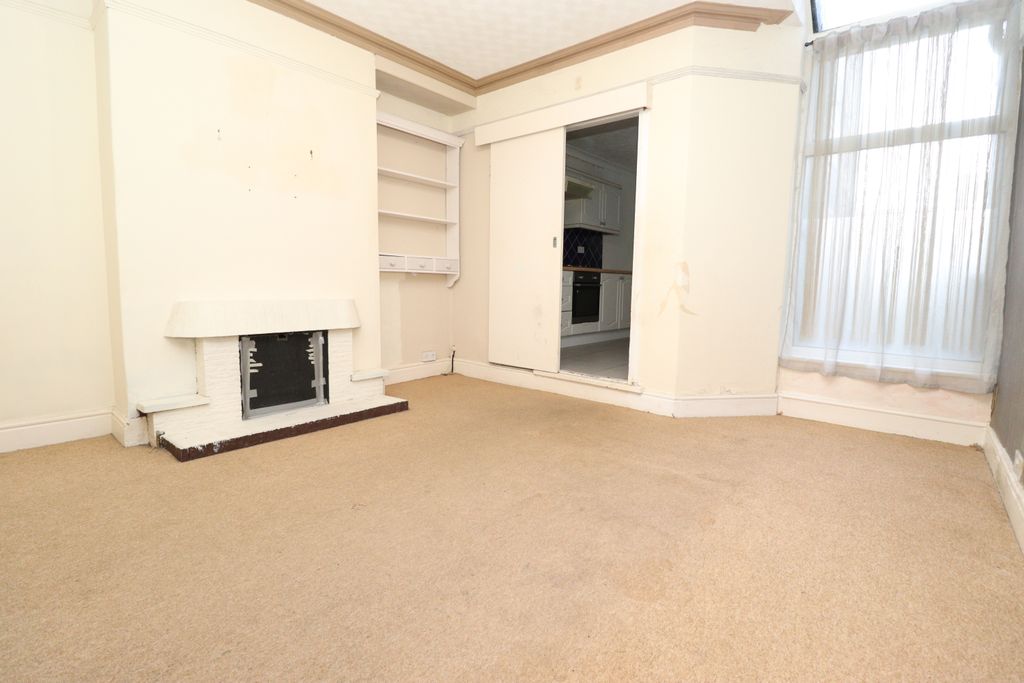 Property photo 3 of 8 Img_5761