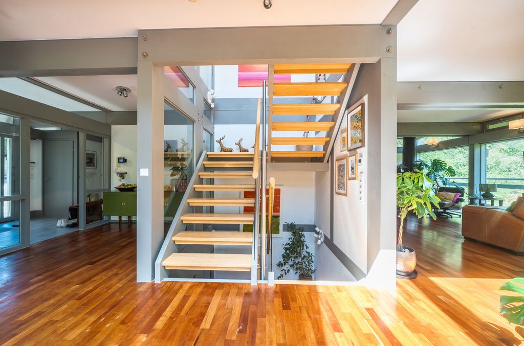 Property photo 3 of 18 1469500-36-6A2878...