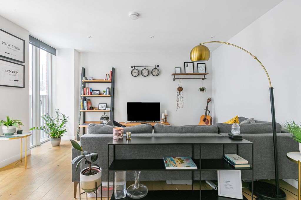 Property photo 1 of 22 40_17297