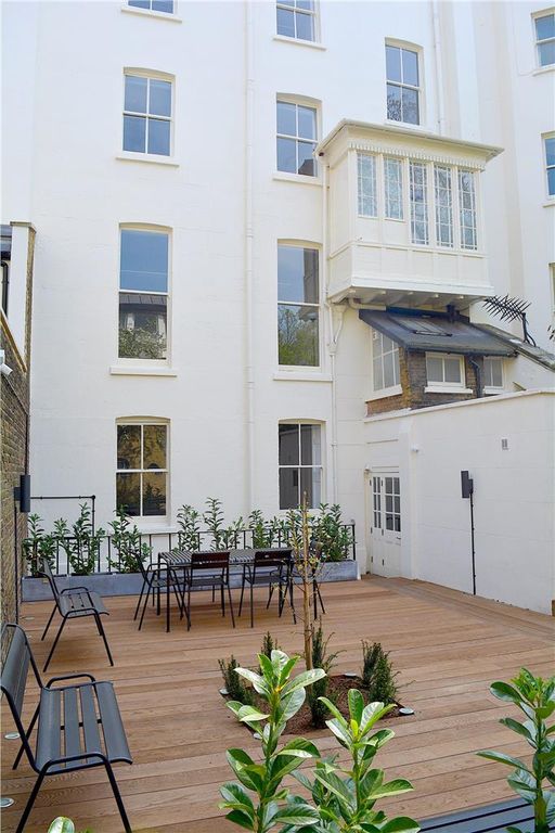 Property photo 1 of 7 Serviced Office, Bloomsbury Place, London - WC1A|