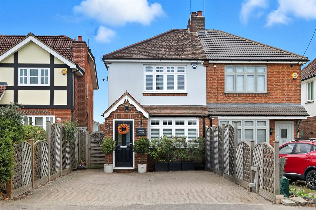 Property photo 2 of 16 Front