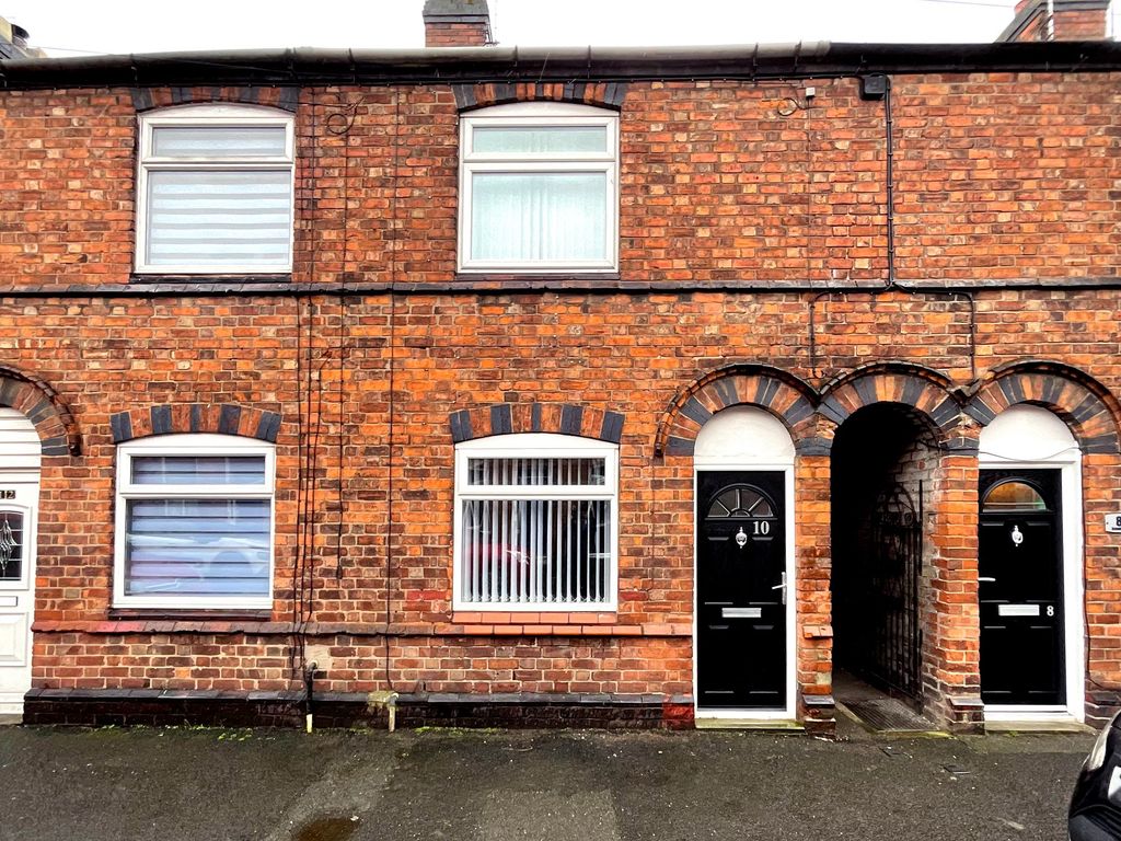 Property photo 1 of 17