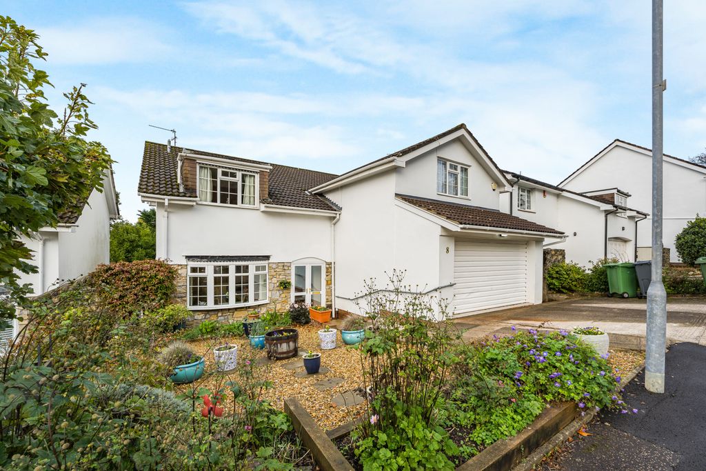 Property photo 1 of 36