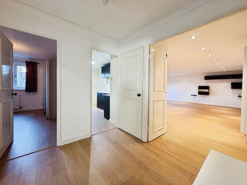 Property photo 3 of 13 Picture No. 08