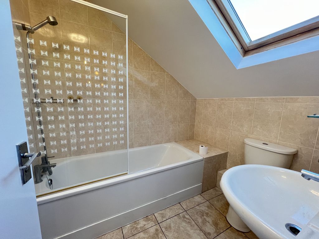 Property photo 3 of 3