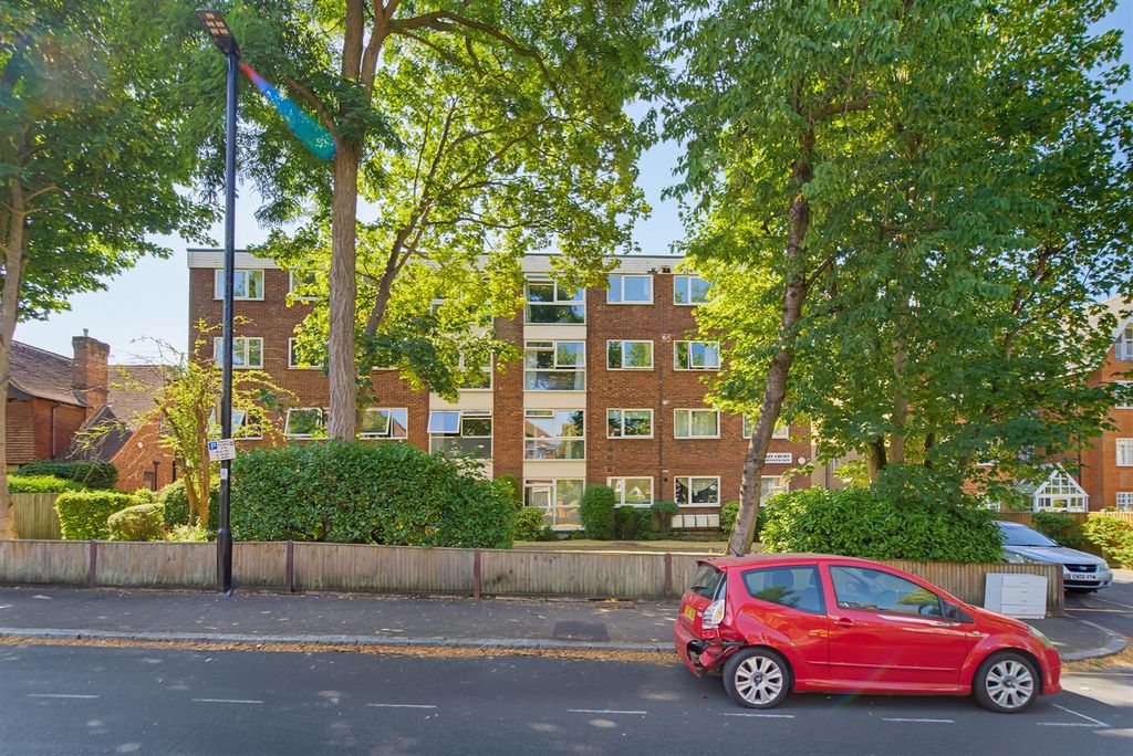 Property photo 1 of 17 Helliwell &amp; Co