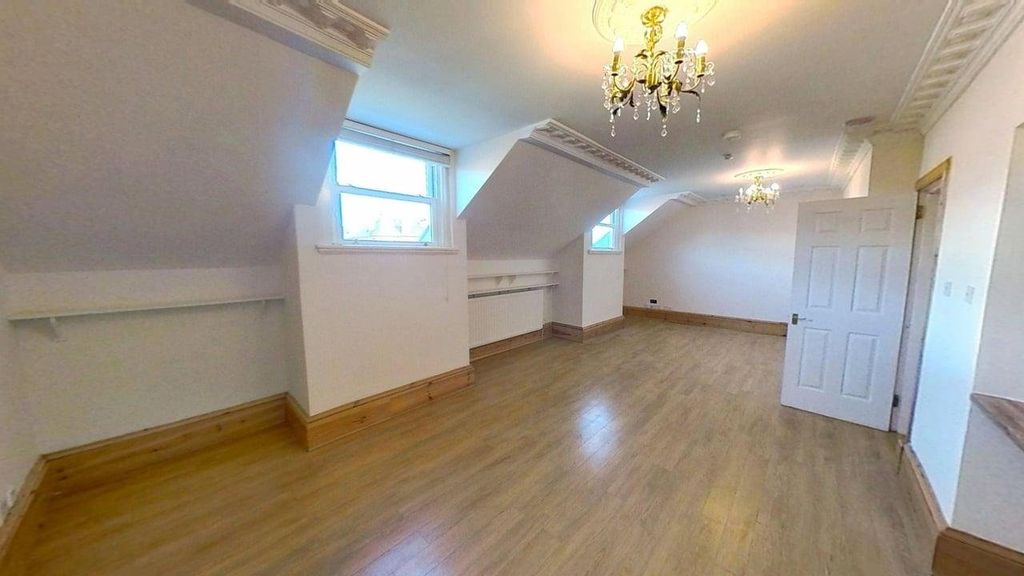 Property photo 3 of 13 Picture No. 48
