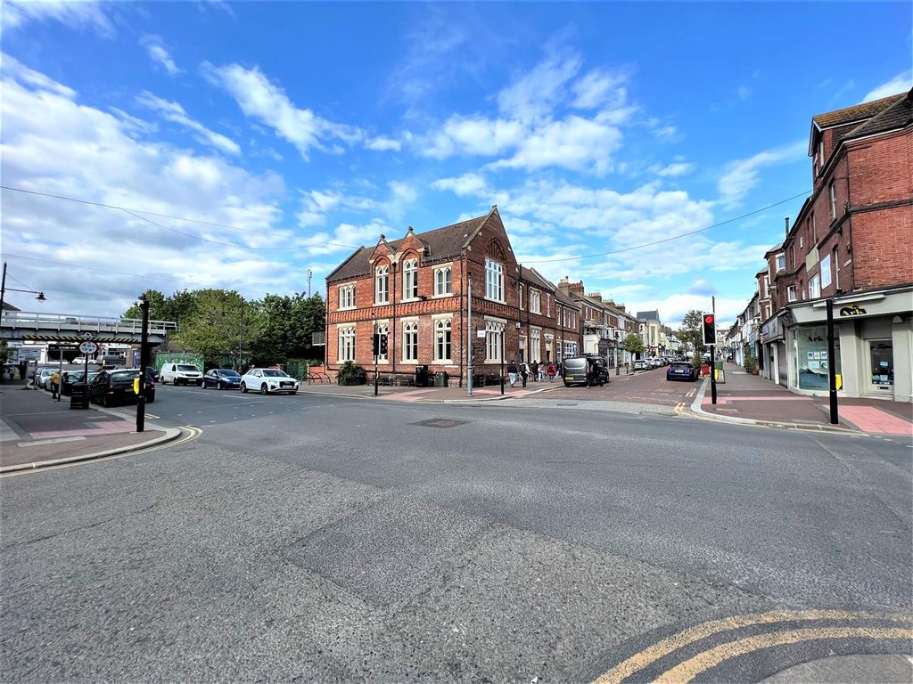 Property photo 2 of 2