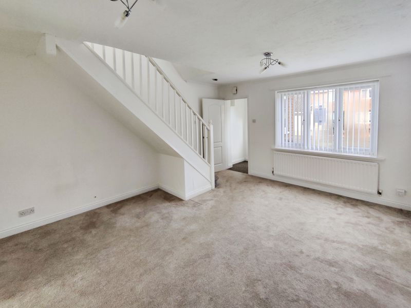 Property photo 3 of 8 Photo 11