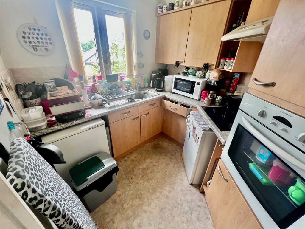 Property photo 2 of 6