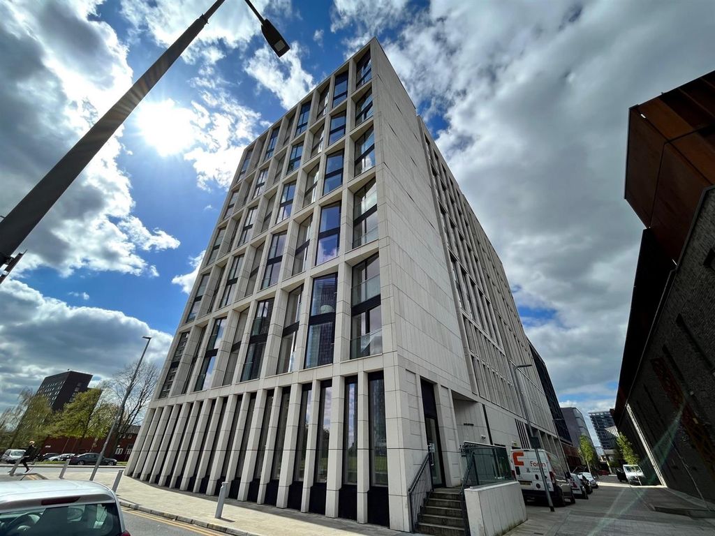 Property photo 3 of 18