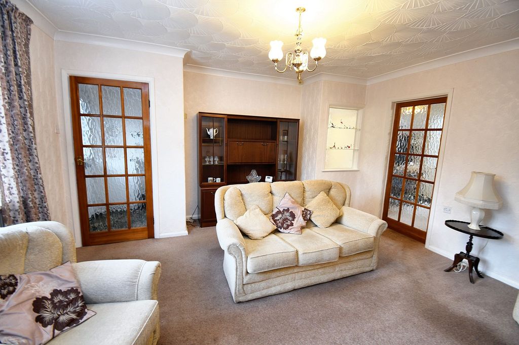 Property photo 3 of 25