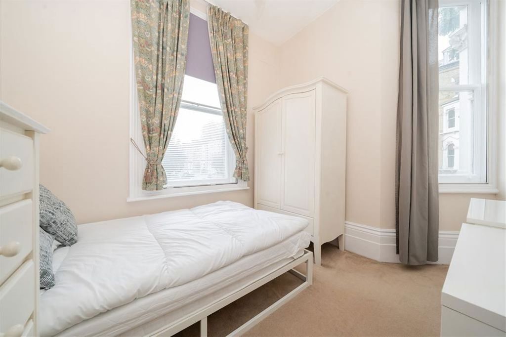 Property photo 2 of 7