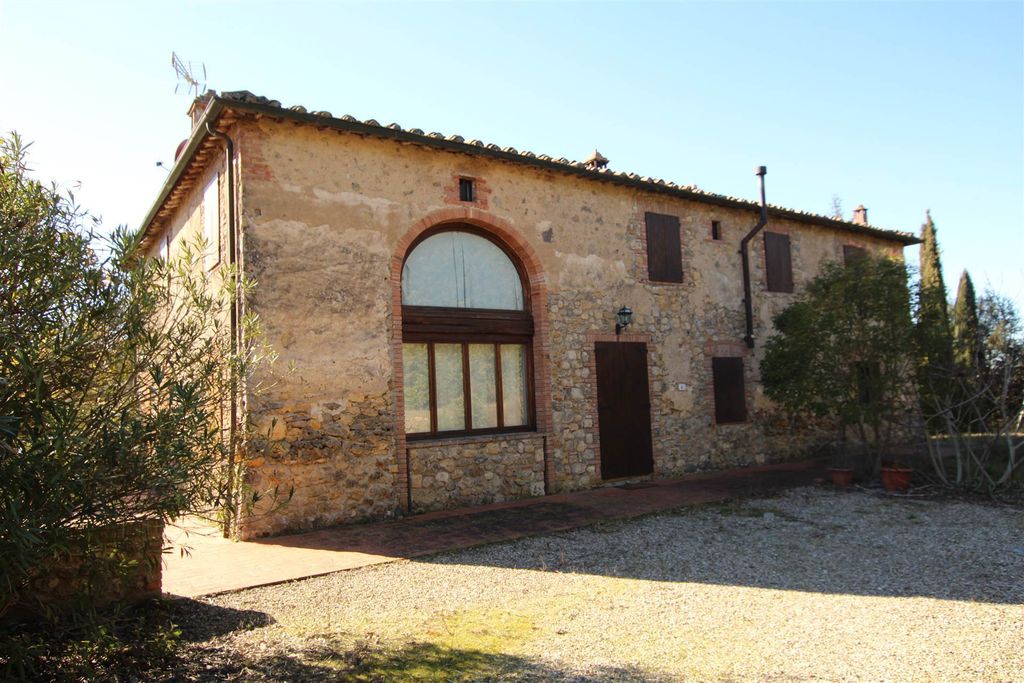 Property photo 1 of 30