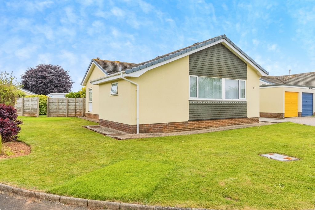 Property photo 2 of 16 Photo