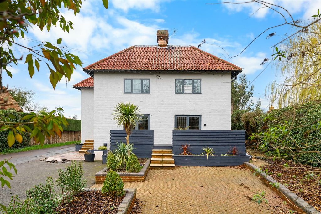 Property photo 3 of 9 Dsc07903-2.Jpg