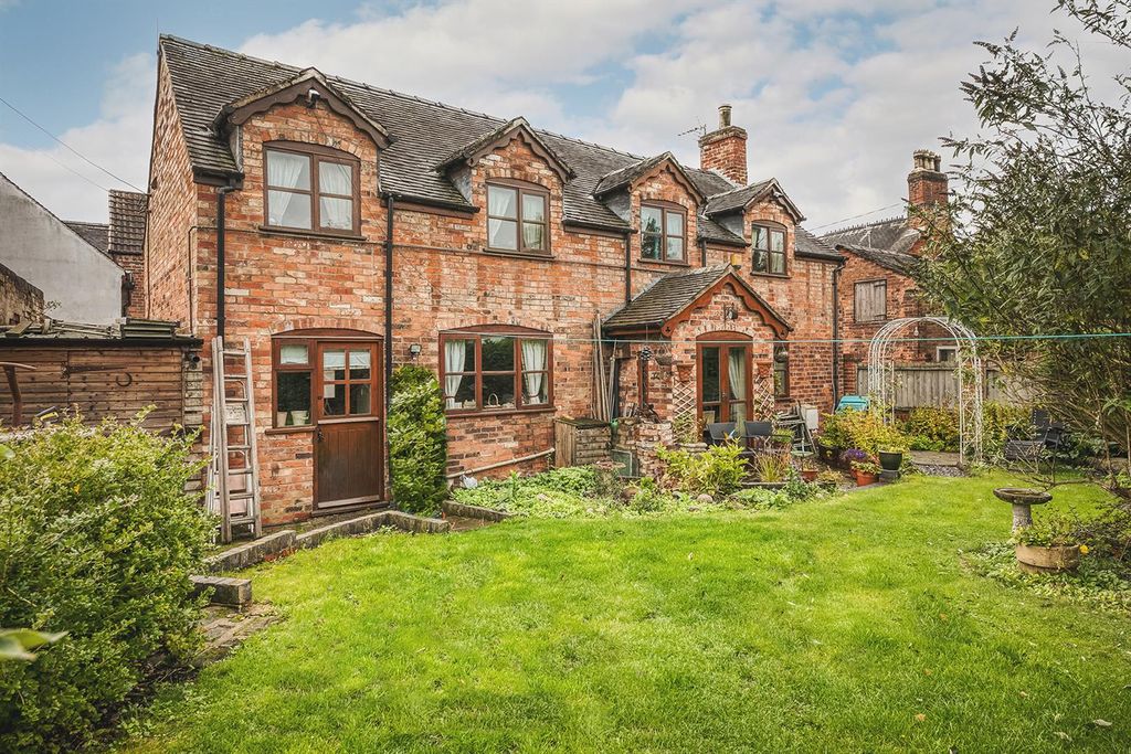 Property photo 1 of 28