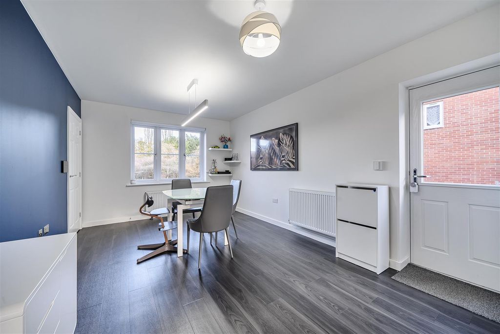 Property photo 3 of 19 1404738-18-6978E7A889B48.Jpg