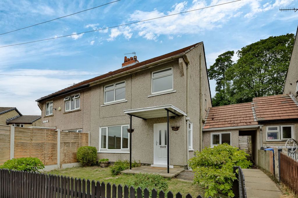 Property photo 2 of 23