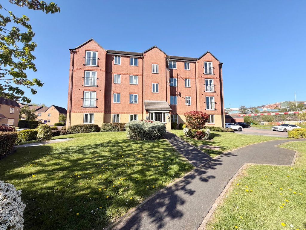 Property photo 1 of 17